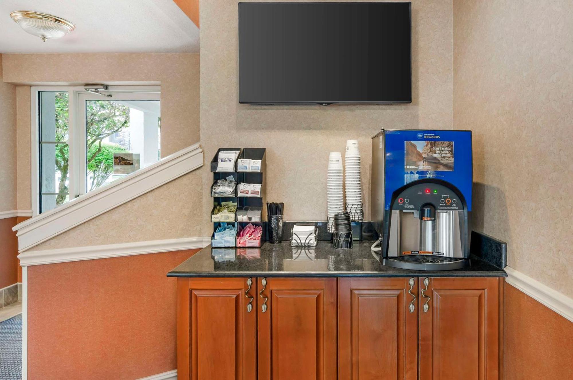 Best Western Lexington Inn מראה חיצוני תמונה